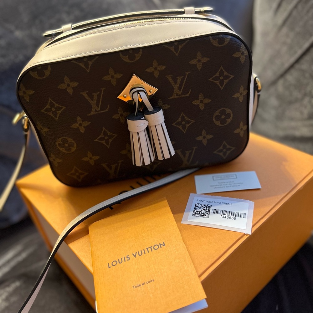 Louis Vuitton Monogram Saintonge